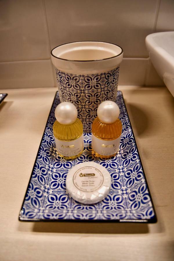 Le Stanze Del Borgo Hotel Nettuno Luaran gambar